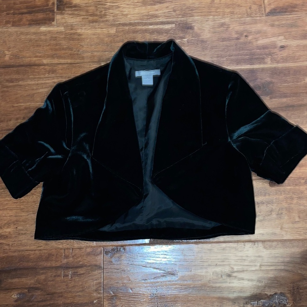 Ann Taylor Velvet cropped jacket size 6